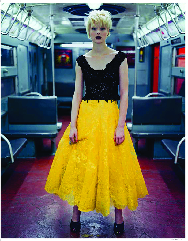 Robe Helitre, collection haute couture printemps-été 1995. (Photo : Steven Meisel)